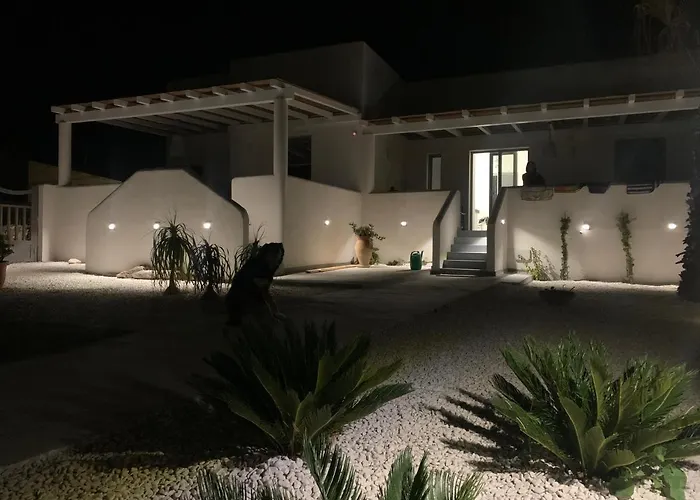 Le Casuzze Ammare بيت للعطل *
